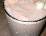 A picture of step 4 of Banana Apple choco shake.