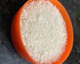 Foto del paso 1 de la receta: Arroz con salchicha y huevo frito