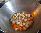 Foto langkah ke 3 dari resep Cah Kangkung Jamur.