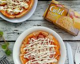 Foto langkah ke 3 dari resep Pizza Roti Tawar.