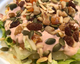 Foto del paso 5 de la receta: Ensalada de pollo asado, marzorquitas y frutos secos