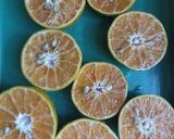 Foto langkah ke 4 dari resep Es Jeruk Selasih.
