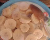 Foto del paso 3 de la receta: CEREAL DE COLORES CON LECHE Y PLANO🍌😋😋