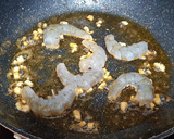 Foto del paso 2 de la receta: Espaguetis con champiñones y langostinos