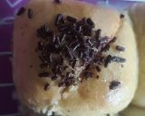 Foto langkah ke 8 dari resep Roti Kasur Isi Coklat Super Lembut.