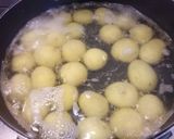A picture of step 1 of Simple 2 Flavours Potato Salad.