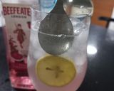 Foto del paso 2 de la receta: Beefeater Pink Collins