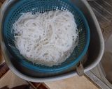 Foto langkah ke 2 dari resep Miehun Goreng Mak Judes.