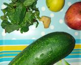 A picture of step 1 of Cucumber Apple Smoothie.