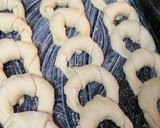 Foto del paso 6 de la receta: Medialunas de manteca (Fáciles y ricas!)