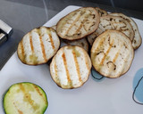 Foto del paso 5 de la receta: Pollo deshuesado con verduras a la parrilla