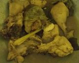 Foto langkah ke 4 dari resep Ayam bumbu kuning.
