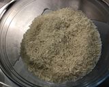 Une image de l'étape 1 de Dôme de riz à la prune et fines herbes.