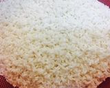 Hình bước làm 1 của món Xôi sắn (củ mì) thịt gà