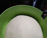 Foto langkah ke 2 dari resep Pizza Mini dijamin empuk.