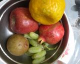મિક્સ ફ્રૂટ ક્રીમ સલાડ (Mix Fruit Cream Salad Recipe in Gujarati) રેસીપી સ્ટેપ1ફોટો