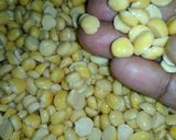 A picture of step 1 of Chana dal bhajiya.