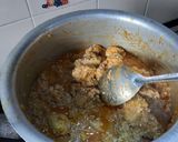 A picture of step 3 of Nati style Chicken biriyani Karnataka style biriyani.