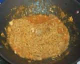 Foto langkah ke 3 dari resep Seblak Indomie Mantapp.