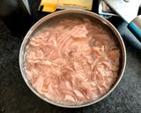 A picture of step 2 of Tuna Mushroom Linguine.