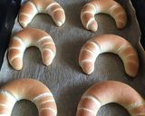 Vajas és sajtos kifli recept fázis 9 fotója