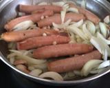 Foto del paso 1 de la receta: Salchichas frescas con papas y calabacín