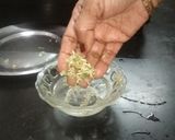 A picture of step 1 of Neem Flower Pakoras.