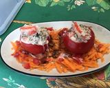 Une image de l'étape 12 de Tomates farcies au crabe, carottes râpées et crème de balsamique.