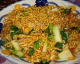 Foto langkah ke 7 dari resep Mie goreng tek tek.