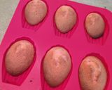 Une image de l'étape 3 de Madeleines moelleuses à la grenadine.