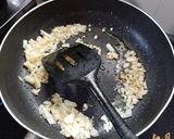 Foto langkah ke 2 dari resep Martabak Telor Jamur.