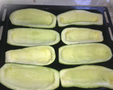 Foto del paso 2 de la receta: Zapallitos italianos rellenos con queso 🧀
