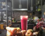 Foto langkah ke 3 dari resep Jus Detoks : Bit Wortel Apel.