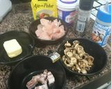 Foto del paso 1 de la receta: Pollo con crema de champiñones