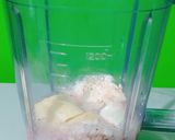 Foto langkah ke 4 dari resep Smoothies Banana with Almontha Milk.