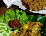 Foto langkah ke 6 dari resep Ayam Goreng Kremes.