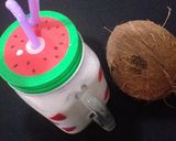 A picture of step 4 of Coconut milkshake.