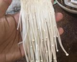 Hình bước làm 1 của món Nấm kim châm chiên xù