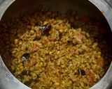 हिरव्या मुगाची उसळ आणि पोळी (Hirvya Moongachi Usal Aani polya Recipe In Marathi) रेसिपी स्टेप 4 फोटो 