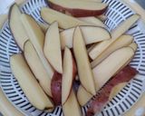 A picture of step 1 of Potato Wedges.
