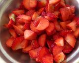 A picture of step 1 of Strawberry cream cheese roll.
