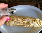 Foto del paso 2 de la receta: Choclo a la parrilla (en microondas)