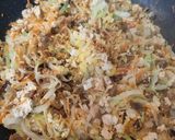 A picture of step 4 of Rice Paper Pouches Filled with Cabbage, Tofu, and Carrots.