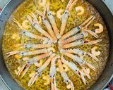 Foto del paso 5 de la receta: Paella de langostinos y cigalas 🦞 🦐 🥘