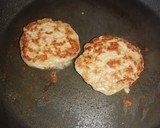 Foto del paso 2 de la receta: Hamburguesa con queso y huevo