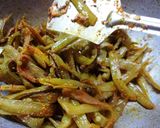 A picture of step 3 of Gavar ki Sabji.