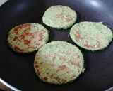 Foto del passaggio 4 della ricetta Schiacciatine con farina di bucce di piselli