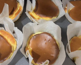 Foto langkah ke 3 dari resep Burnt Cheesecake.