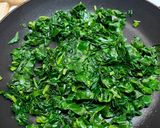 A picture of step 2 of Spinach ricotta chicken.