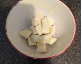 A picture of step 1 of Quick crispy chocolate snack.